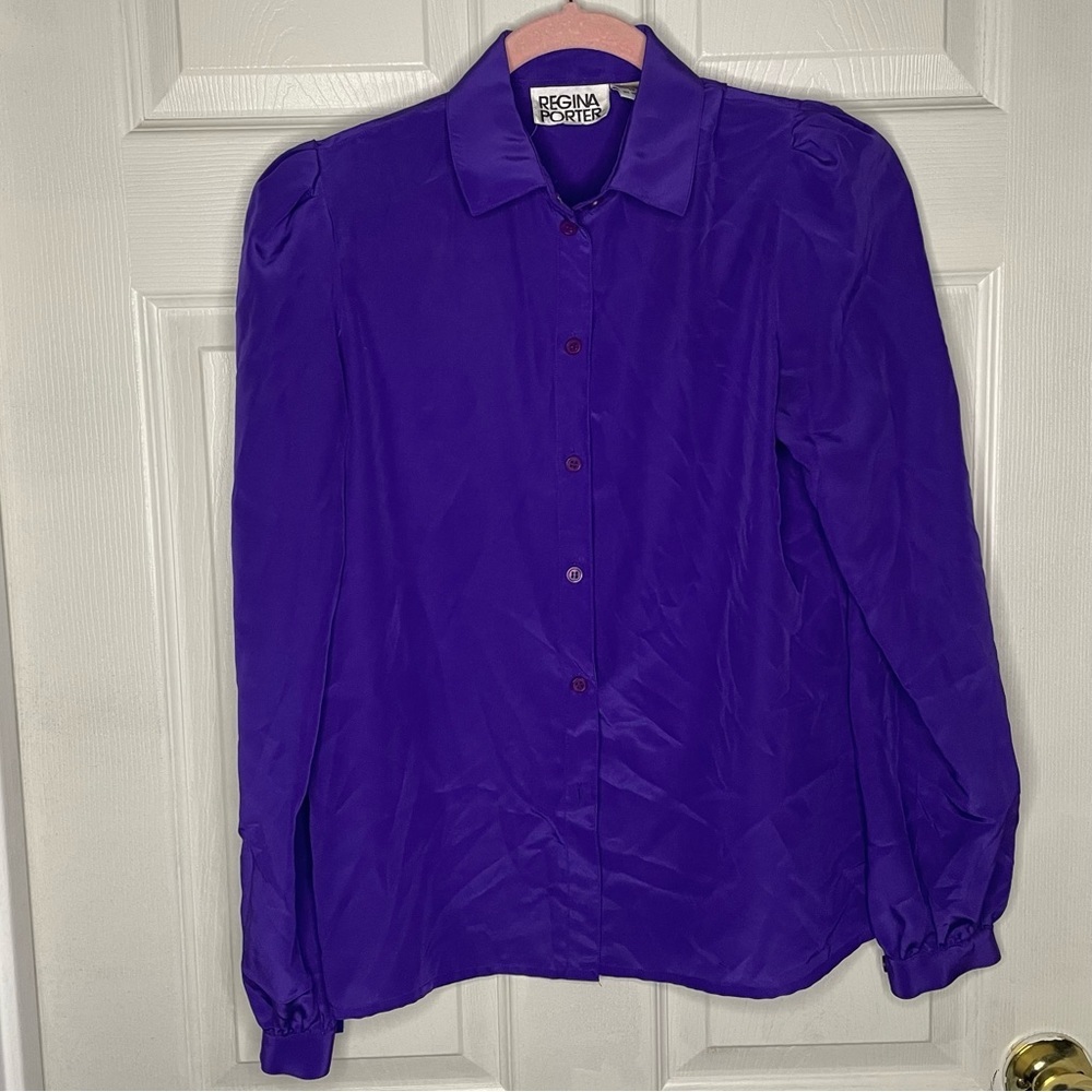 ⭐️(Size 6) Purple puff shoulder collared button down, Regina porter